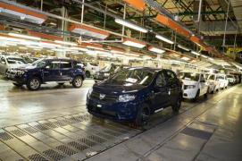 Dacia a anunţat ce se întâmplă cu salariile angajaţilor fabricii de la Mioveni, de la 1 ianuarie