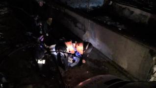 Groază la spital. Un bărbat intubat s-a trezit din operaţie, s-a smuls din aparatele la care era conectat şi s-a aruncat pe geam, de la etajul 5 (Video)