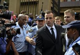 Oscar Pistorius, atletul paralimpic condamnat la 13 ani după ce şi-a ucis iubita, va contesta pedeapsa la Curtea Supremă