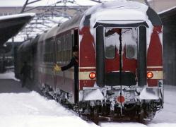 CFR Călători suplimentează numărul trenurilor şi personalul din gările intens circulate, în perioada sărbătorilor de iarnă