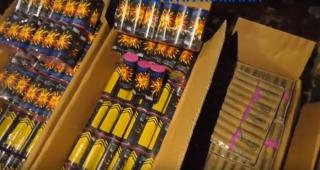 Capturi record de sezon: Aproape 15 tone artificii şi petarde au fost confiscate într-o săptâmână