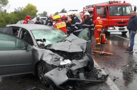 Accident teribil pe centura București, între A2 și Cernica. Traficul este blocat, intervin ambulanţele, poliţia şi pompierii