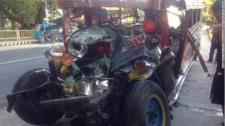 Accident groaznic lângă Manila. 20 de membri ai unei familii au murit în drum spre slujba de Crăciun