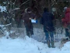 Studentă de 19 ani, găsită fără viaţă, într-o pădure, după ce a mers la un interviu de angajare, în casa a doi bărbaţi