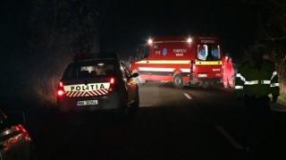 Accident teribil la Satu Mare, după ce o şoferiţă a scăpat maşina de sub control, într-o curbă. Un copilaş de 11 ani este în stare critică (Video)