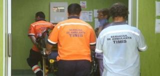 Un timişorean depresiv a încercat să-şi ia gâtul cu briceagul, în ziua de Crăciun, dar s-a răzgândit când a simţit durerea