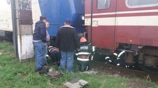 Bărbat spulberat de tren la Iaşi. Poliţiştii încearcă să afle ce căuta victima pe şine