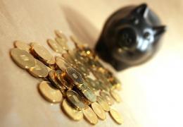 Leul românesc câştigă teren în faţa monedei Euro. Cotaţiile valutare ale zilei