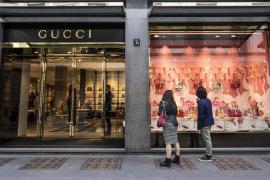 Casa de Modă Gucci, călcată de mascaţi! Poliţia italiană a făcut percheziţii la birourile celebrului brand