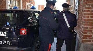 Caz dramatic în Italia: În loc să-i îngrijească, o badantă lovea, umilea și jignea zilnic doi soți bolnavi de sindromul Down. Detalii șocante din anchetă