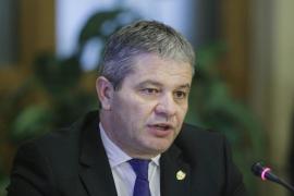Plângere penală la Parchetul General, împotriva lui Florian Bodog. Ministrul este acuzat de ”conduită pasivă” în criza imunoglobulinei