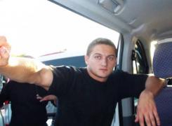 Noi informaţii despre starea poliţistului tăiat cu sabia de un interlop din Rădăuţi: 'A mişcat o mână şi un picior'