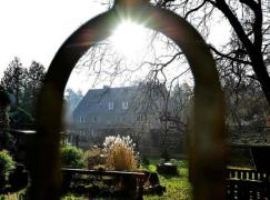 Inedit! Un sat întreg a fost scos la licitație. Sunt peste 40 de ofertanți