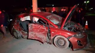 Tragedie la Constanța! Un tânăr de 27 de ani a fost  aruncat dintr-o mașină care s-a izbit violent de un stâlp. Bărbatul nu a mai putut fi salvat