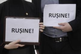 CRITICI DURE la adresa coaliţiei PSD-ALDE, în moţiunea de cenzură: "Renunţaţi la legalizarea FURTULUI!"