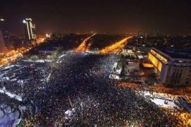 A postat fotografia asta pe Facebook, spunând că protestele din Piaţa Victoriei sunt "o imagine a Răului", iar acum a fost numită de Grindeanu secretar de stat