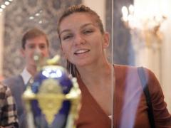 Simona Halep nu-şi pierde speranţa: "Avem şanse mari să întoarcem scorul, fetele au nevoie de susţinerea publicului"