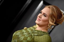 ADELE, marea câştigătoare a Premiilor Grammy 2017! Cu lacrimi în ochi, artista britanică nu a vrut să accepte premiul pentru albumul anului (VIDEO)