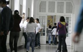 IDEE GENIALĂ într-o școală din Constanța! Ce se întâmplă pe holuri, în fiecare pauză, timp de 10 minute (VIDEO)