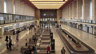 Mai multe zboruri au fost ANULATE, ca urmare a grevei personalului la sol de pe două aeroporturi din Berlin