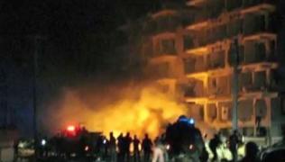 ATENTAT în Turcia: Un copil de trei ani a murit, iar 15 persoane au fost rănite, după explozia unei maşini-capcană (VIDEO)