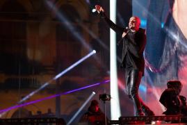 VIDEO VIRAL. Călin Goia, de la Voltaj, cântă despre Ordonanţa 13: "Mai am doar zece zile de trăit..."