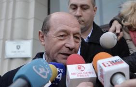 Băsescu vrea să fie eliberați 10.000 de deținuți! 