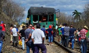 IMAGINI DRAMATICE! 6 oameni au murit şi 40 au fost răniţi în urma unui accident feroviar (VIDEO)