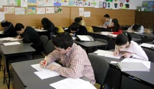 Ce limbi străine studiază elevii în UE? Engleza domină, dar nu peste tot!