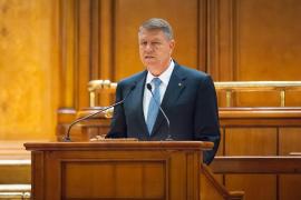 Klaus Iohannis se va adresa marţi Parlamentului, cu un mesaj referitor la modificările aduse de către Guvern legislației penale