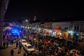 Ce primeşti, la Cluj, dacă faci 10.000 de paşi la protestele împotriva Ordonanţei 13
