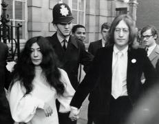 Relaţia dintre Yoko Ono şi John Lennon, transformată în film