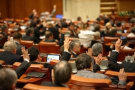 Bugetele instituţiilor din domeniul securităţii, AVIZATE de Parlament. Suma alocată MAI, cu 4,49% mai mică decât în 2016