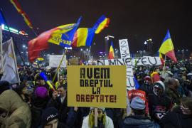 S-a oferit să realizeze GRATIS bannere pentru manifestanţi! Vezi ce impact a avut anunţul unui patron din Ploieşti
