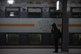 Mai multă SIGURANŢĂ pentru pasagerii din trenuri. CFR introduce AGENŢI DE PATRULARE în vagoane
