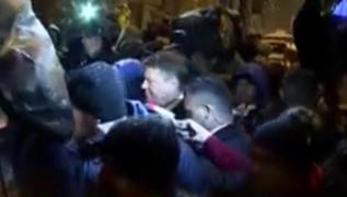 Iohannis, declaraţie COMPLET SURPRINZĂTOARE pentru protestatarii de la Palatul Cotroceni, care-i cer demisia (VIDEO)