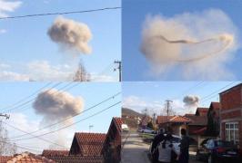 VIDEO Trei persoane sunt încă dispărute după exploziile de marţi, de la un depozit militar din Serbia. Un mort şi 25 de răniţi în stare gravă