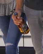 Mărţişor negru la Vaslui: O femeie se zbate între viaţă şi moarte după ce a sărbătorit 1 Martie în bar