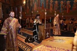 SOLUŢIE INEDITĂ! Ce le oferă Arhiepiscopia Buzăului enoriaşilor pentru a-i feri de băutură