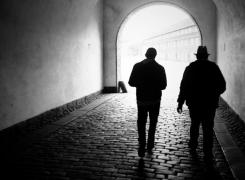 Vezi cum poți să devii... SPION: SIE face angajări!