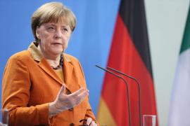 LOVITURĂ pentru românii din Germania! Decizie de ULTIMĂ ORĂ luată de Angela Merkel
