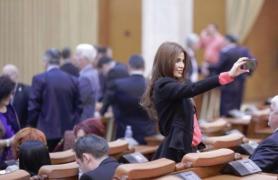 Deputatul Andreea Cosma și șeful Direcției de Informații Prahova, CHEMAŢI LA AUDIERI în Comisia pentru controlul SRI