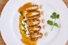 Vi se pare apetisant? Carnea de pui crescută ÎN LABORATOR ar putea ajunge în curând în farfuriile noastre (FOTO)