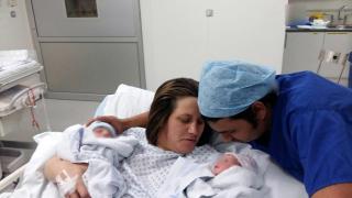 Gemenii de un an ai unei românce, MASACRAȚI în Londra! Tatăl i-a lovit cu CIOCANUL în cap! Poliţia l-a arestat pe ucigaşul care a îngrozit Marea Britanie