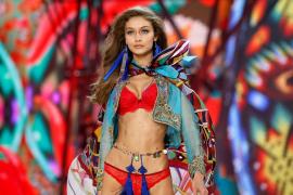 Cum a fost fotografiată bomba sexy a momentului, fotomodelul Gigi Hadid, ca să poată apărea pe coperta unei reviste pentru arabi