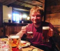 Ed Sheeran l-a lovit ÎN GURĂ pe Justin Bieber, cu o CROSĂ DE GOLF: "N-am să uit niciodată groaza de pe faţa bodyguardului"