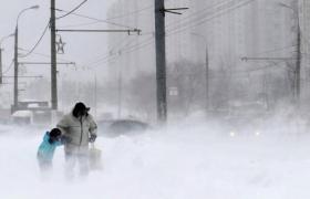 ALERTĂ METEO! Mai multe judeţe, sub cod galben de vânt şi NINSORI VISCOLITE. Ce-i aşteptă pe bucureşteni, în următoarele ore