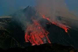Erupţia vulcanului Etna, văzută din spaţiu. Un astronaut a imortalizat momentul spectaculos (FOTO)