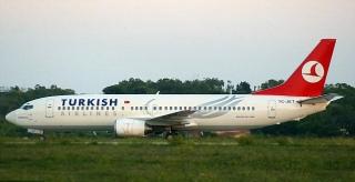 Nebunie pe liniile aeriene! SUA și Marea Britanie interzic laptopurile și tabletele la îmbarcare