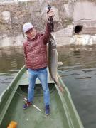 Dragnea și Grindeanu la pescuit! Capii PSD au ieșit cu barca pe lac | FOTO